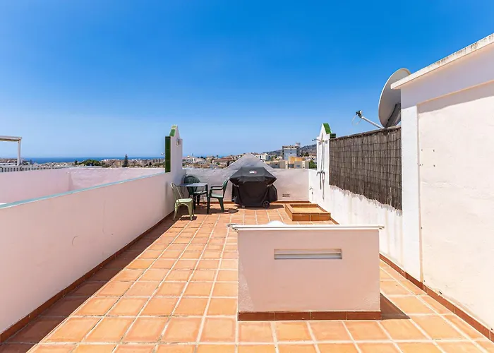 Townhouse Close To Burriana شقة *