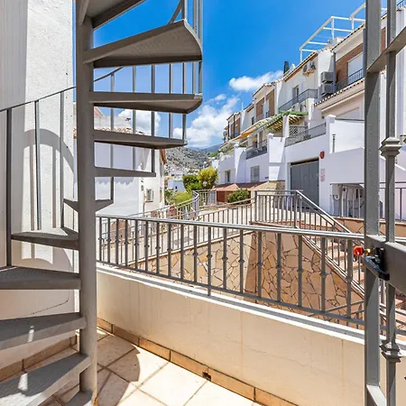 Townhouse Close To Burriana Nerja